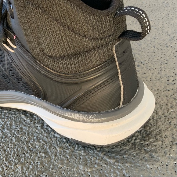 Keen Women's 5.5 Vista Energy Mid Carbon Fiber Toe EH Slip Resistant Work Boot - Picture 10 of 15